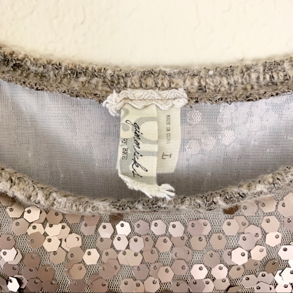 GIMMICKS BY BKE Brown Sequin Top - Picture 2 of 7